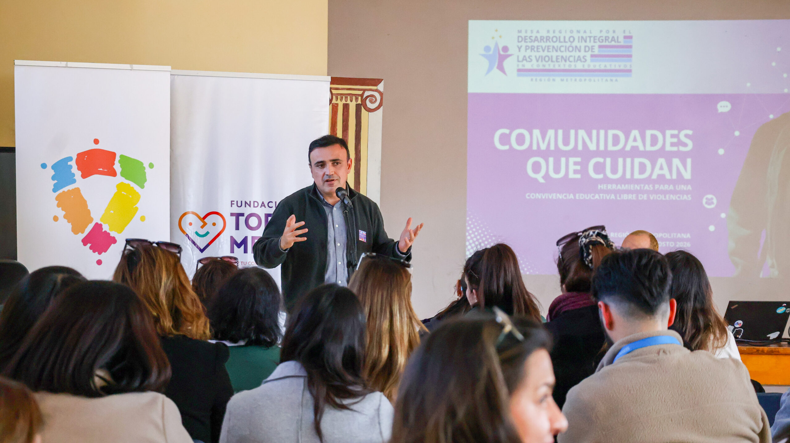 En el SLEP Del Pino desarrollamos la jornada de capacitación “Comunidades que Cuidan” junto a la Mesa Regional de Prevención de Violencias.